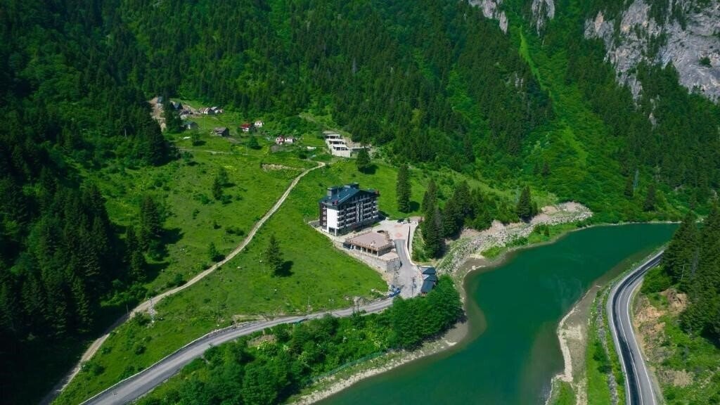 Панорама Pazarcik Mountain Hotel (Arakli/Trabzon) 3*