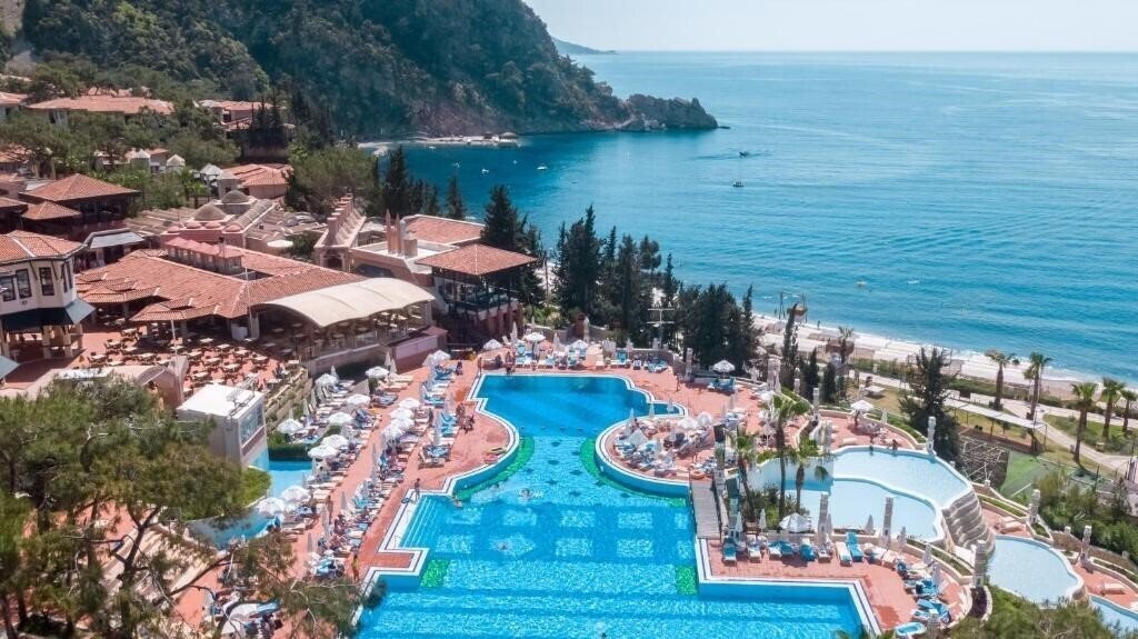 Отель Liberty Hotels Lykia Family 5*