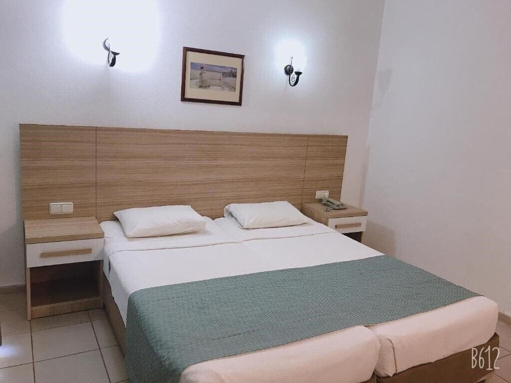 Територія Ant Apart Hotel 3*