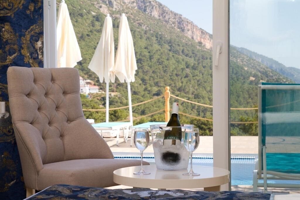 Територія Sertil Deluxe Hotel & SPA (ex. Tropical Suites by Sertil, Ramada by Wyndham Fethiye Oludeniz) 4*