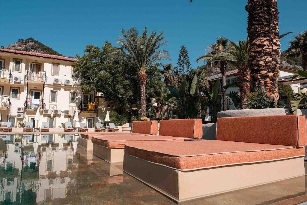 Апартаменти Karbel Sun Hotel 3*