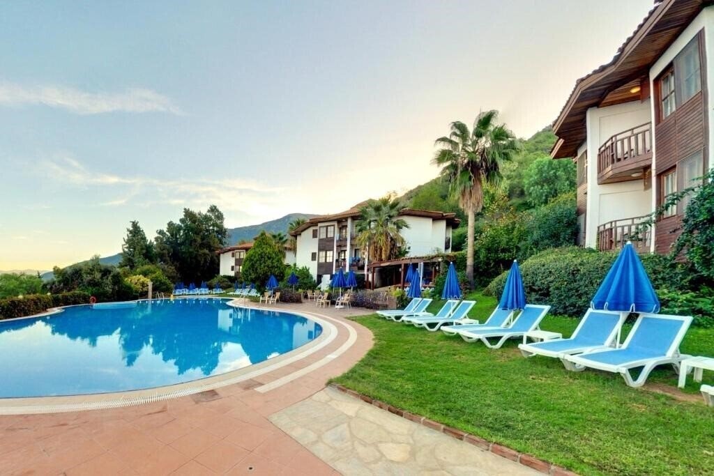 Вид Montana Pine Resort 4*