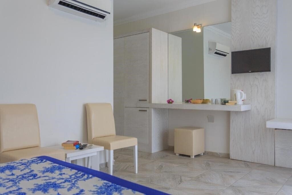 Вид Oludeniz Resort by Z Hotels (ex. Noa Hotels Oludeniz Resort, Oludeniz Resort, Z Hotels Oludeniz Resort, Oludeniz Beach Resort by Z Hotels) 4*