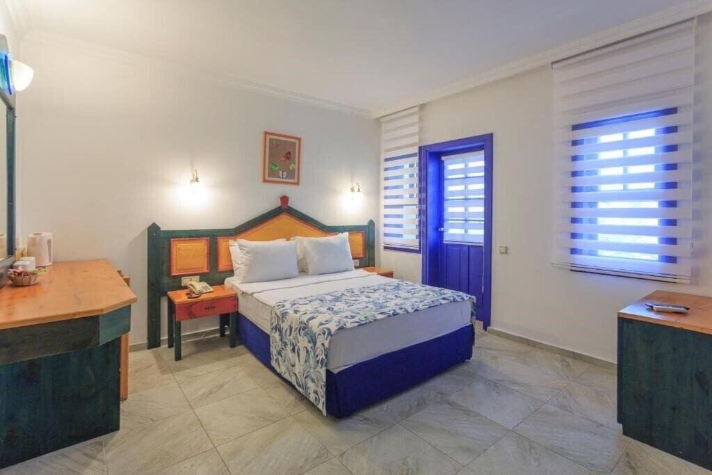 Территория Oludeniz Resort by Z Hotels (ex. Noa Hotels Oludeniz Resort, Oludeniz Resort, Z Hotels Oludeniz Resort, Oludeniz Beach Resort by Z Hotels) 4*