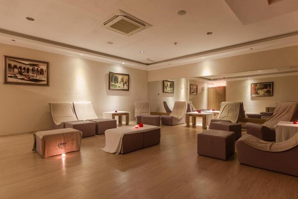 Вид Aes Club Hotel 4*