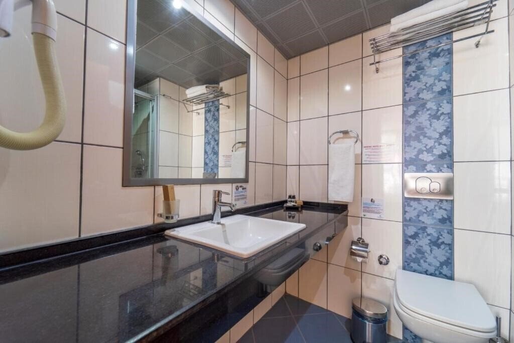 Апартаменты Montebello Resort Hotel 4*