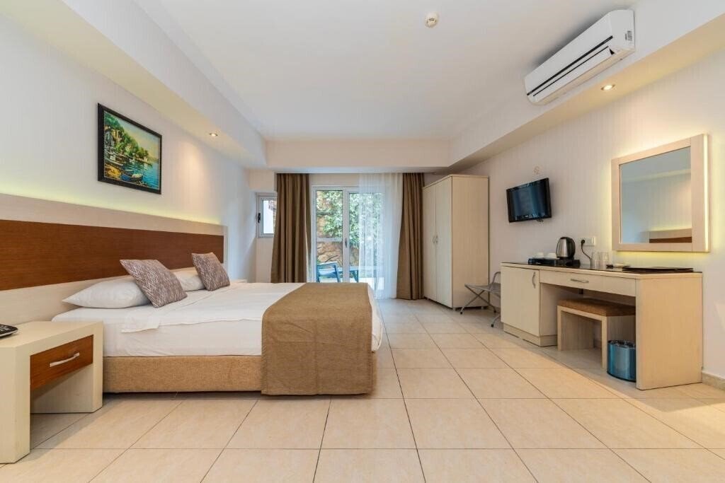 Территория Montebello Resort Hotel 4*