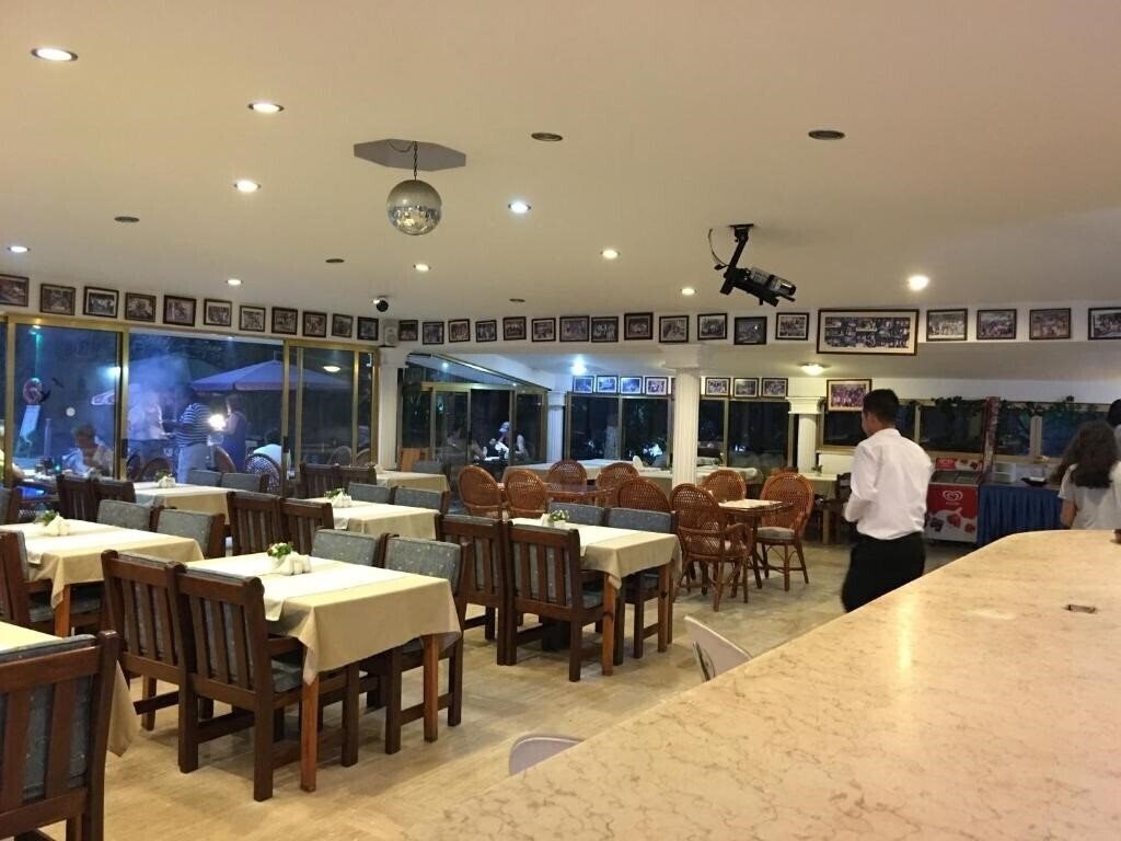 Картинка Cenk Bey 3*