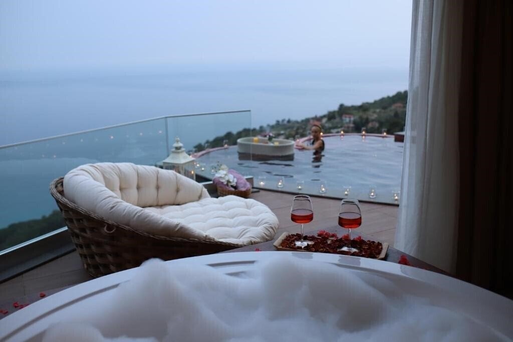 Территория Lissiya Hotel 4*