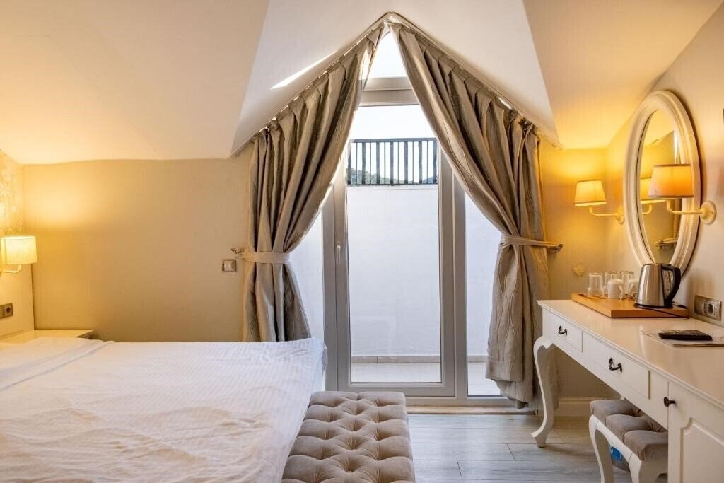 Готель The PineHill Hotel & Suites 3*