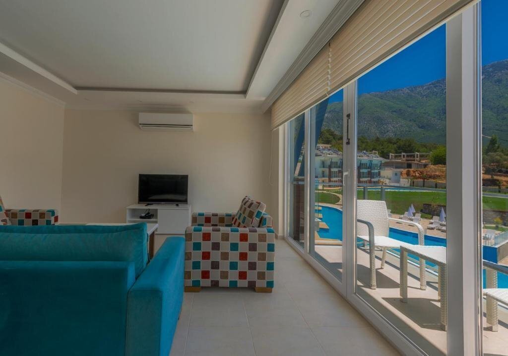 Панорама Orka Residence Apartments 3*