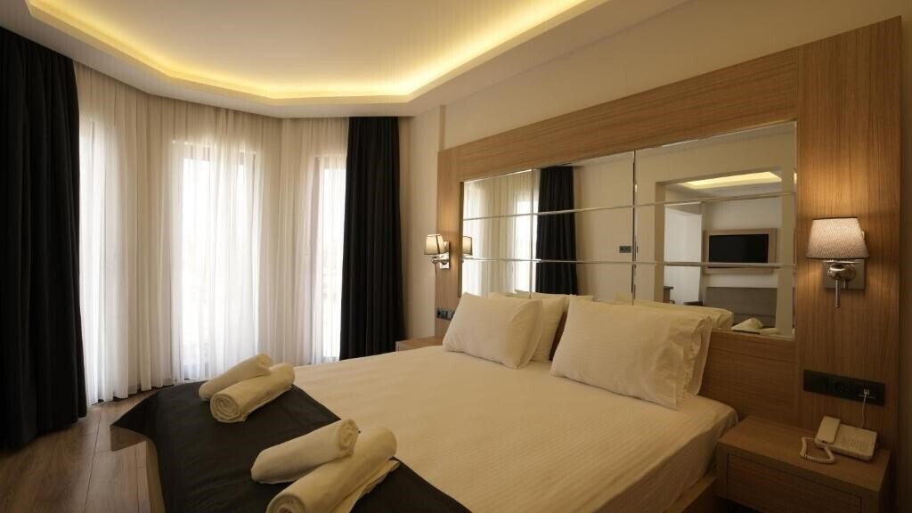 Фотографія Alesta Seaside Residence 5*