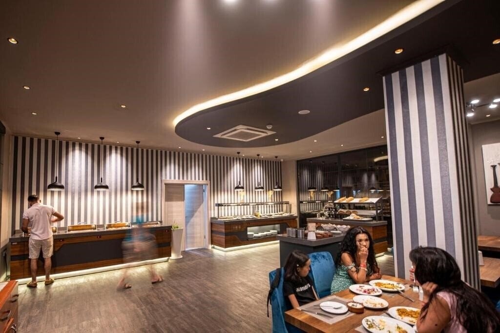 Апартаменты Mendos Hotel 3*