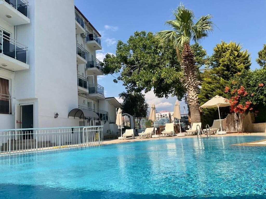 Отель Mia Casa Hotel (ex. Manaspark Calis) 3*