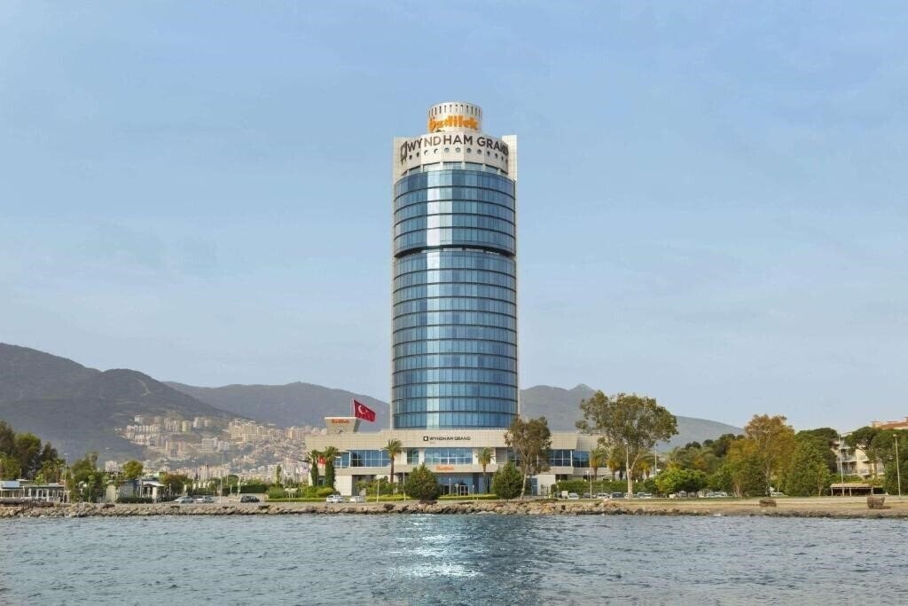 Фотография Wyndham Grand Izmir Ozdilek 5*