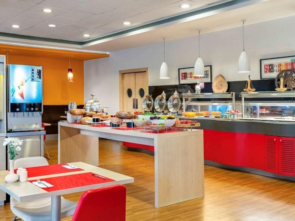 Панорама Ibis Izmir Alsancak 4*