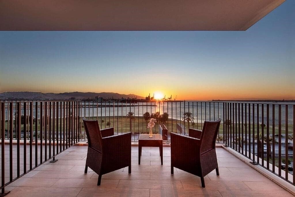 Панорама Hilton Garden Inn Izmir Bayrakli 4*