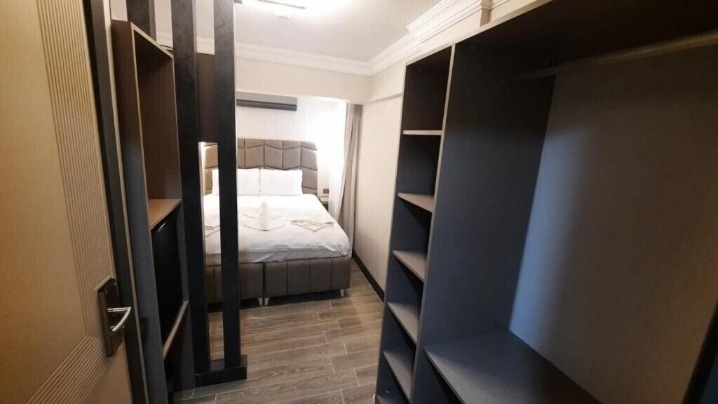 Апартаменти Talles City Hotel (ex. Hotel 1460 Alsancak) 3*