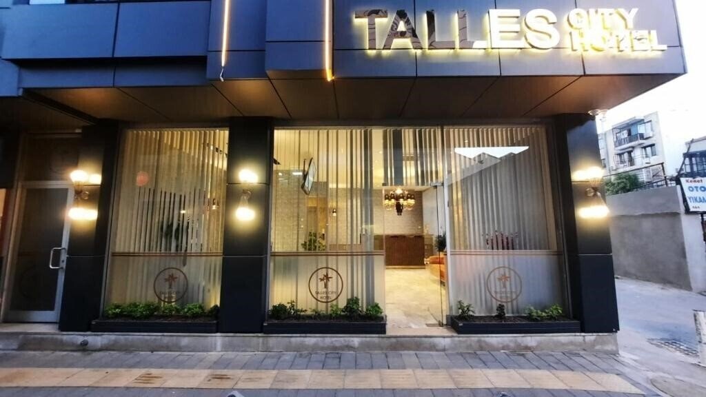 Готель Talles City Hotel (ex. Hotel 1460 Alsancak) 3*