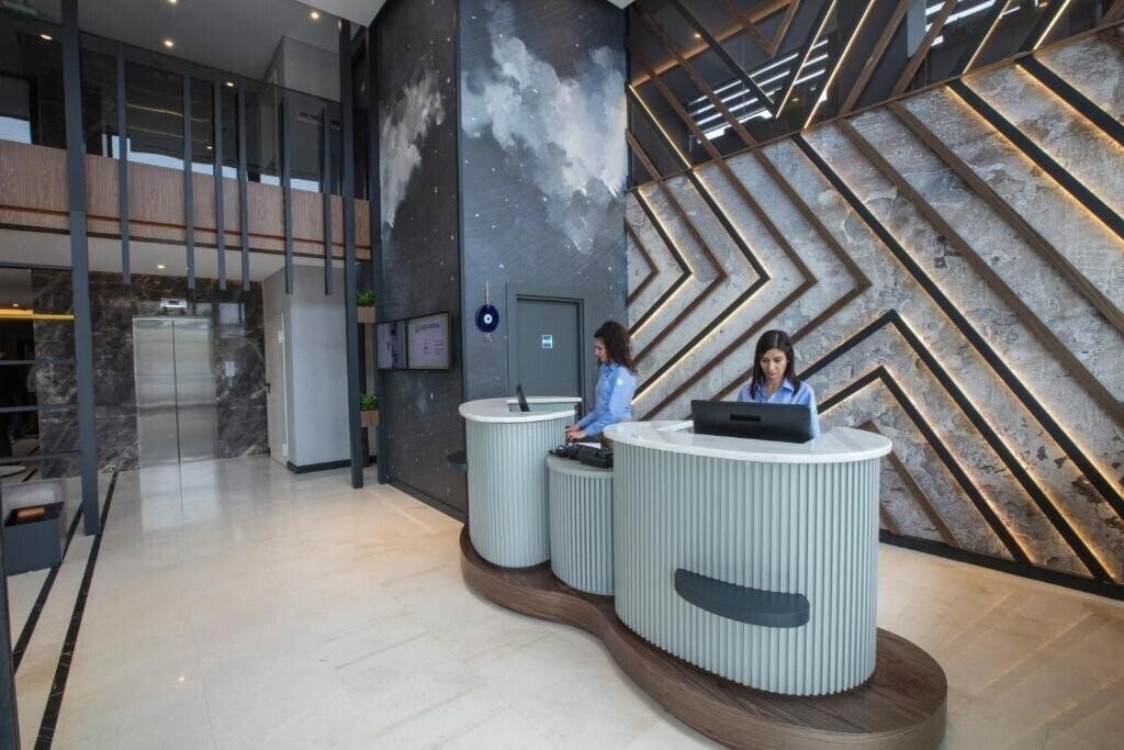 Територія Ibis Styles Izmir Bornova 3*