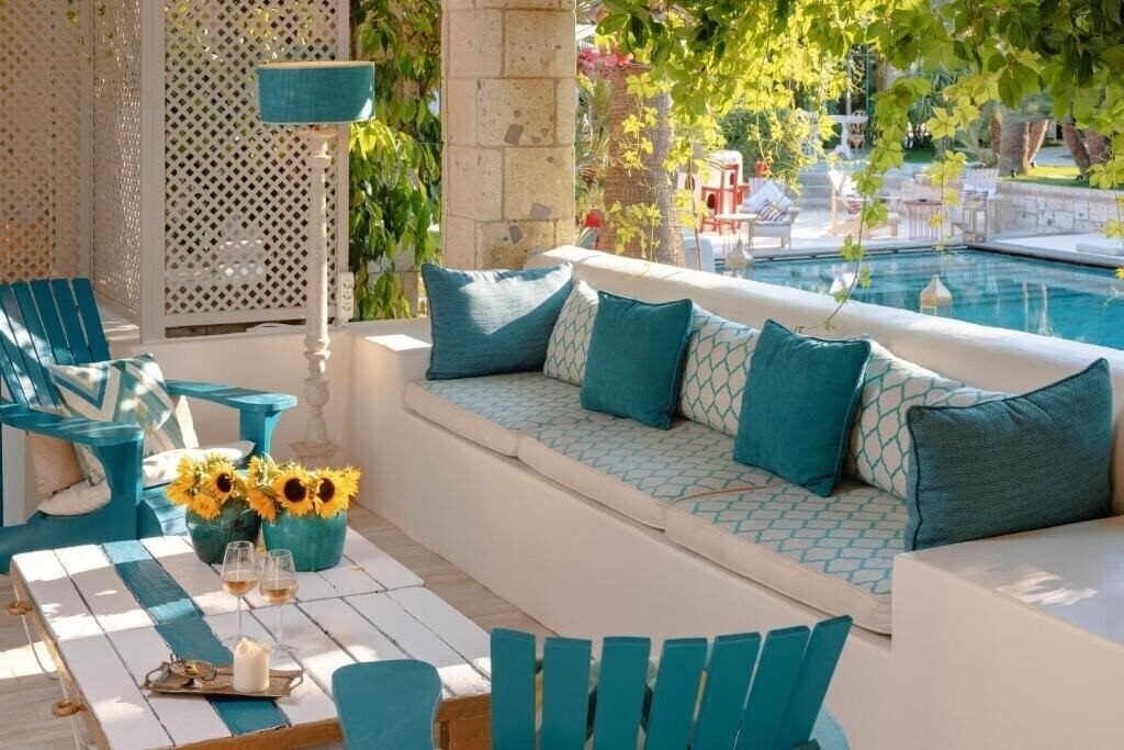 Территория La Capria Suite Hotel 3*