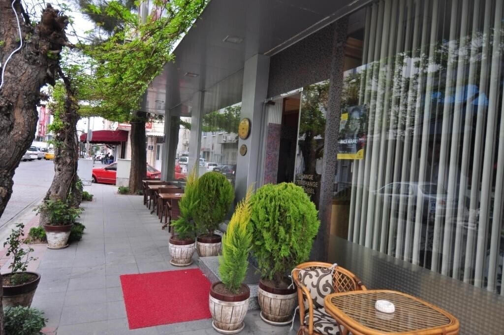 Отель Mini Fuar Otel (ex. Mini Fuar Hotel Izmir, Mini Hotel) 2*