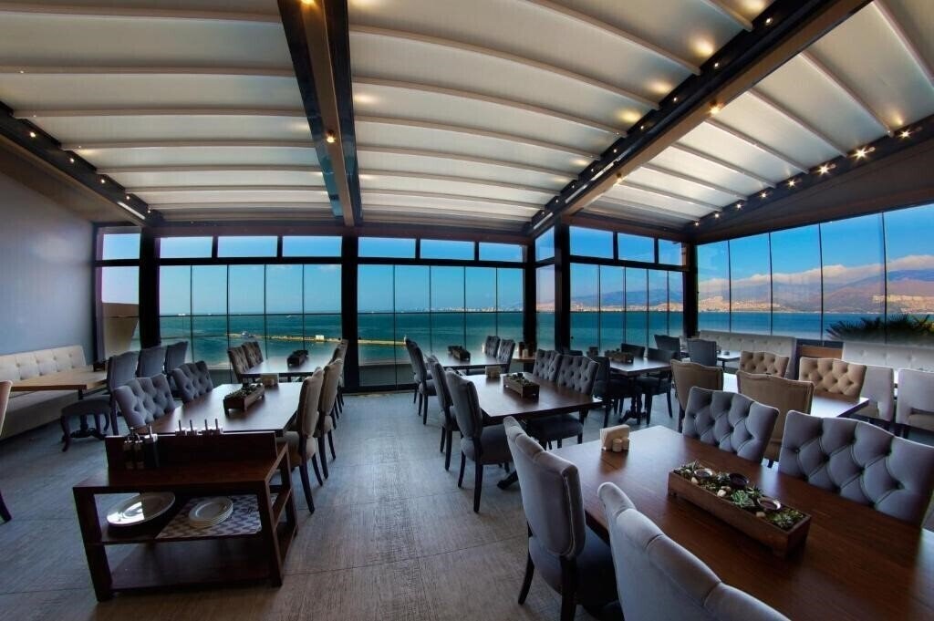 Панорама Pasaport Pier Hotel 3*