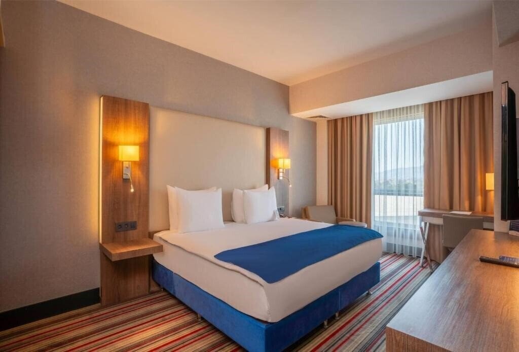 Фото Ramada Plaza by Wyndham Izmir (ex. Ramada Plaza Izmir) 5*