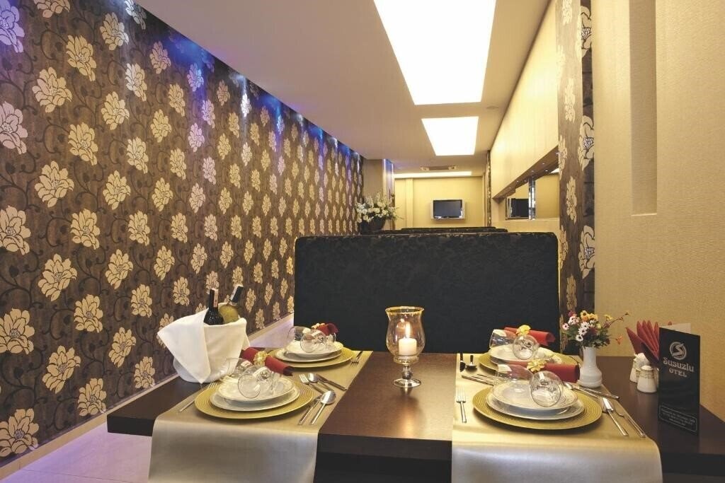 Фотографія Susuzlu Otel 3*