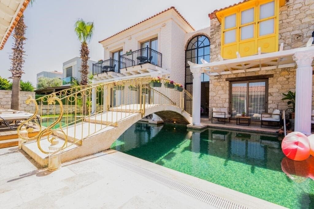 Вид Hotel De Gold Alacati Boutique 3*