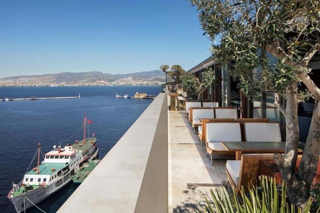 Вид Izmir Marriott Hotel 5*
