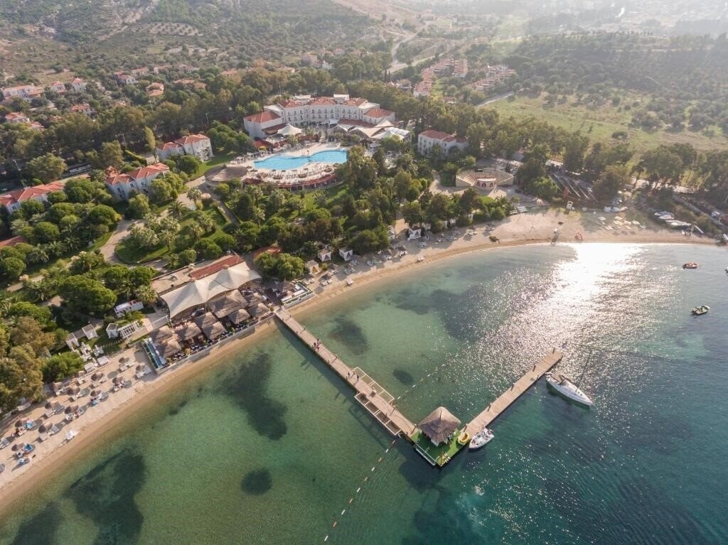 Готель Mark Warner Phokaia Beach Resort 4*