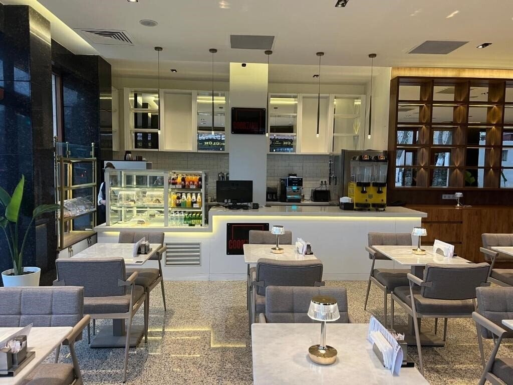 Апартаменти Istanblu Hotel Izmir (ex. Istanblue Hotel & SPA) 4*