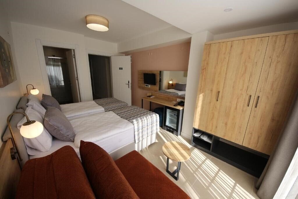 Фотографія Gumuldur Spilos Hotel 3*