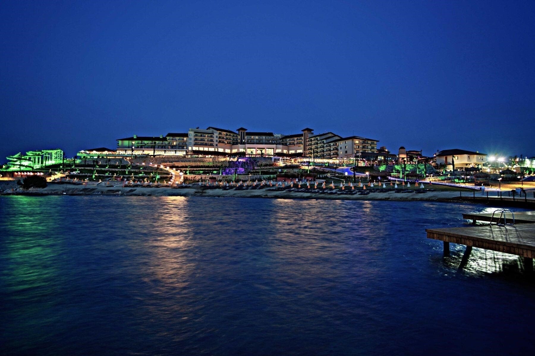 Апартаменти Euphoria Aegean Resort & Spa 5*