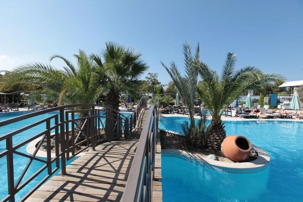Панорама Club Yali Hotels & Resort 5*