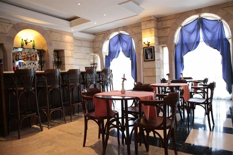 Вид Tassaray Hotel 4*