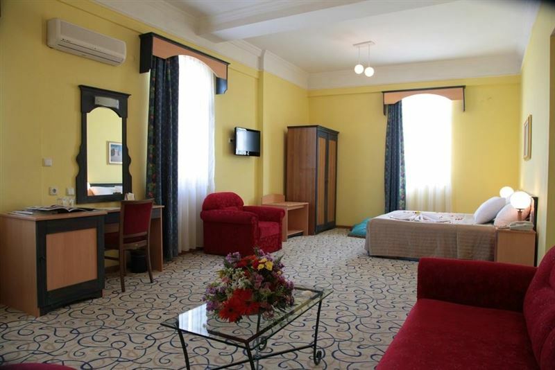 Панорама Tassaray Hotel 4*
