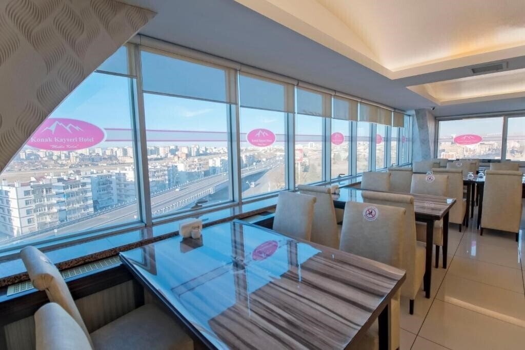 Вид Konak Kayseri Hotel 3*