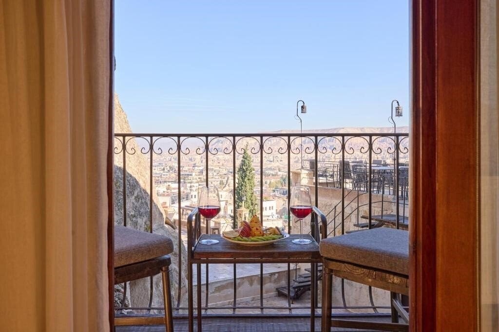 Территория Mithra Cave Hotel 4*