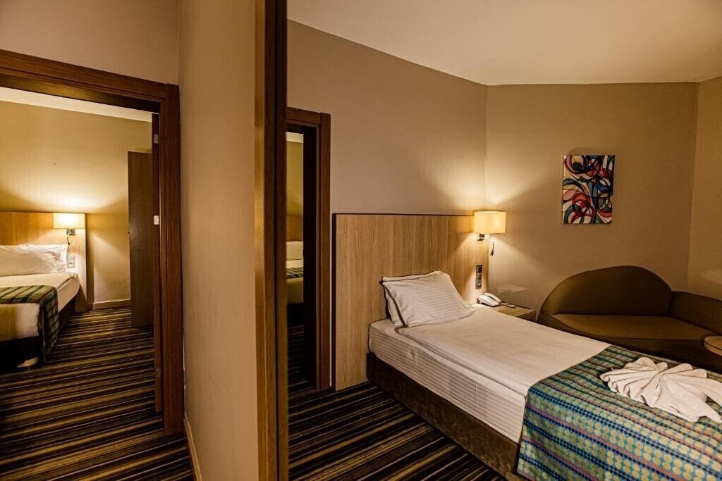 Фото Mustafa Hotel 4*