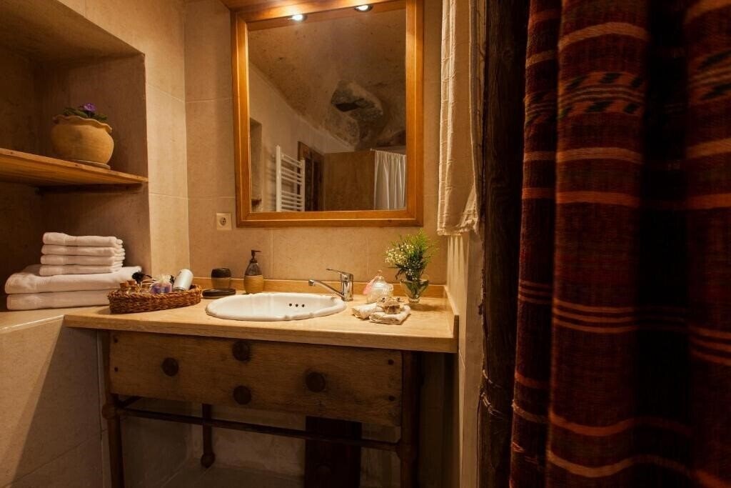 Апартаменты Kale Konak Cappadocia (ex. Kale Konak, Kale Konak Cave Hotel ) 3*