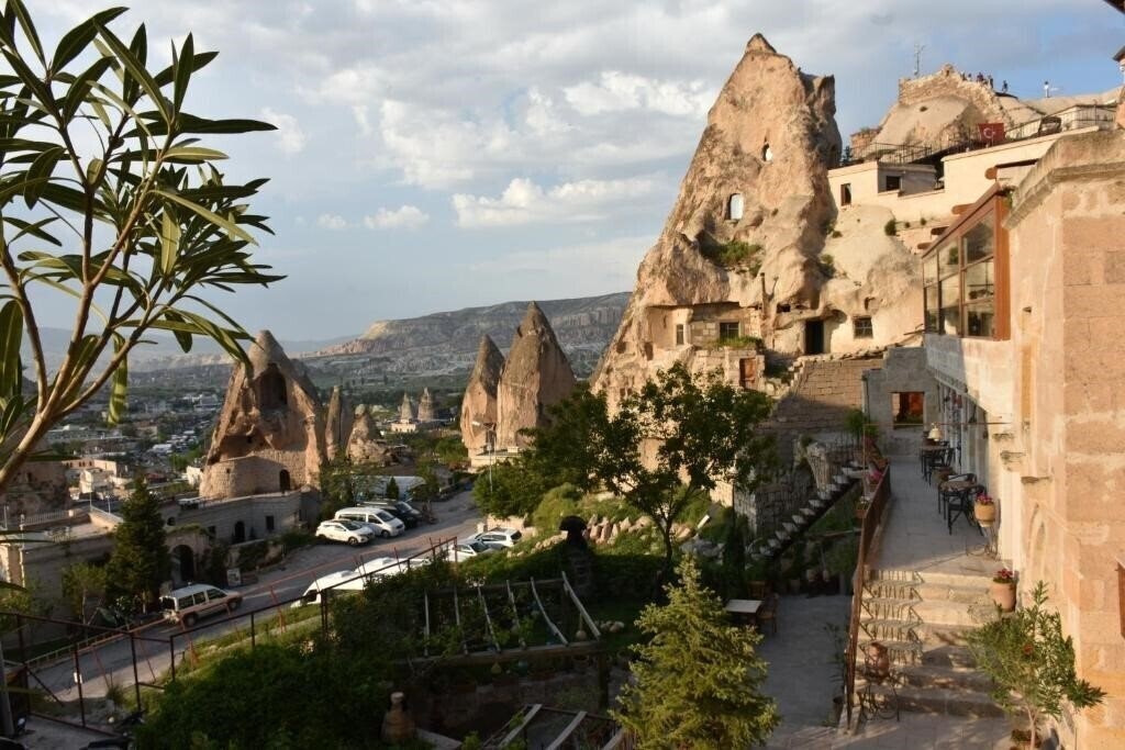 Апартаменты Amber Cave Suites 4*