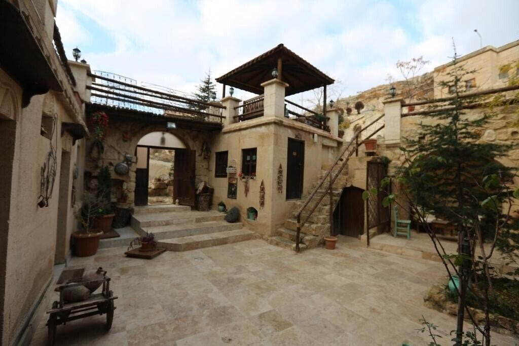 Панорама Antik Cave House 4*