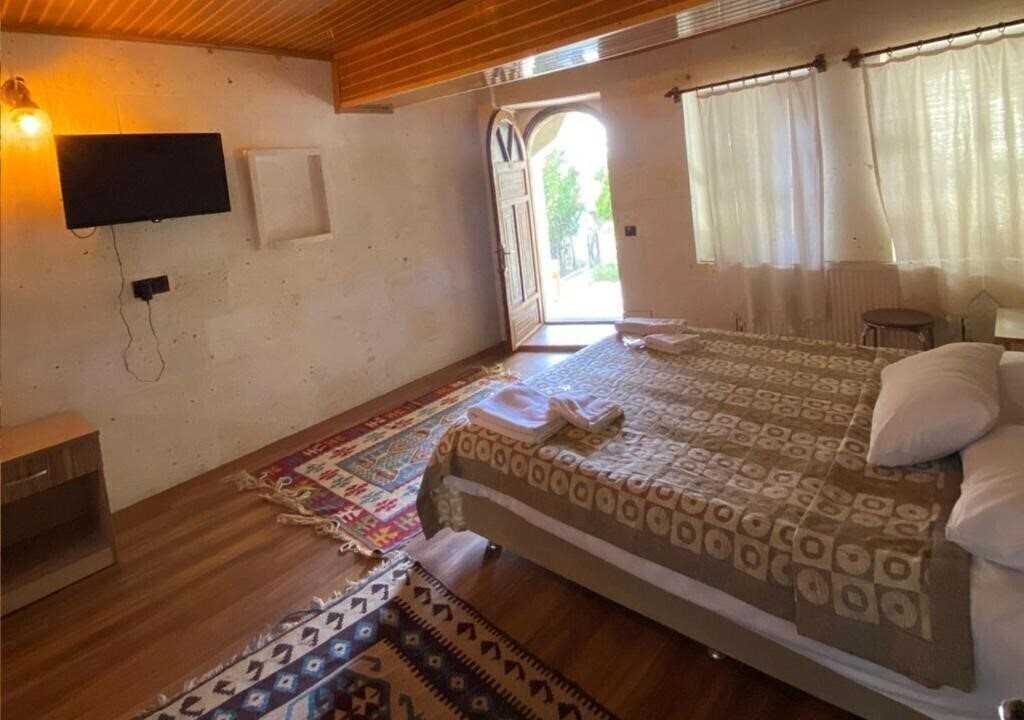 Территория Peri Cave Hotel (ex. Cave Seasons Deluxe Hotel	) 3*