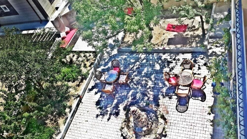 Панорама Dedeli Delux Hotel (ex. Dedeli Guesthouse) 3*