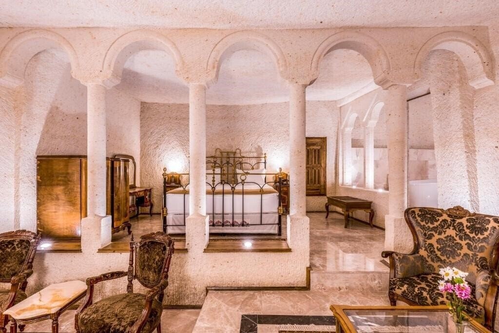 Отель Hanedan Cappadocia Suites 3*