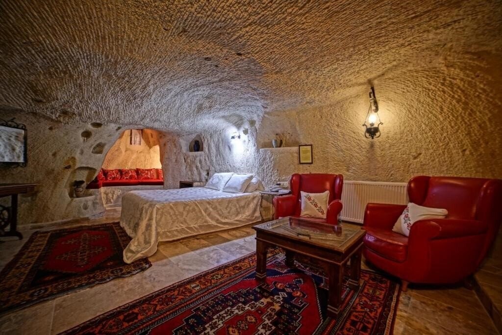 Панорама Jerveni Cave Hotel 4*