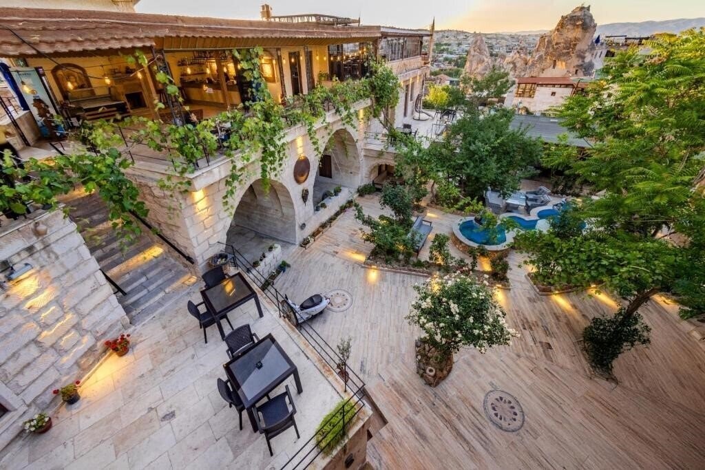 Территория Kayatas Hotel 2*