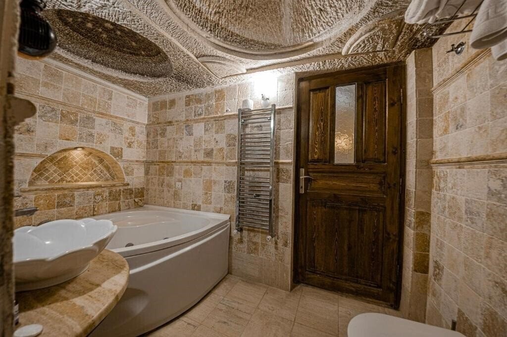 Фотография Konak Bezirhane Cave Otel 3*